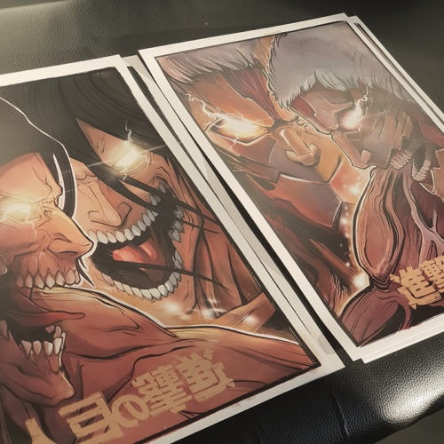Comme beaucoup d'entre nous Golem à suivi avec délectation les aventures d'Eren Jäger, Mikasa Ackerman , Armin Arlelt. Parce qu'il à adoré troisième saison du shōnen manga de l'attaque des Titans et pour fêter la quatrième  saison , Golem nous signe ce super diptyque, mettant en images le puissant Titan cuirassier versus le déterminé Titan Assaillant. Seul ou en duo n'hésitez pas à commander cette version graphique entre encre de chine et aquarelle ! 